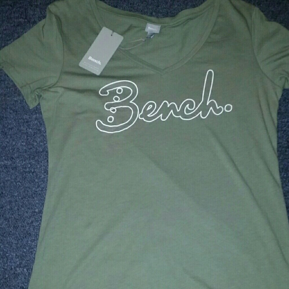 Bench tshirt